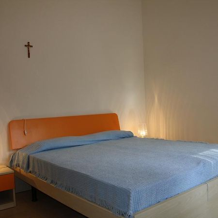 Villaggio Solveig Family Apartments Лидо-ди-Езоло Экстерьер фото