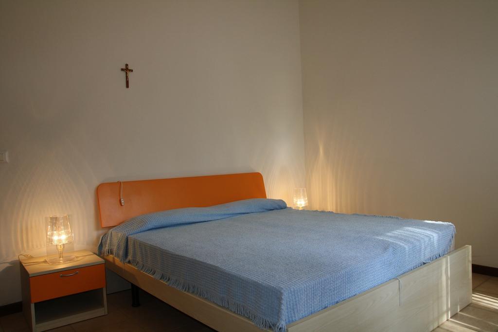 Villaggio Solveig Family Apartments Лидо-ди-Езоло Экстерьер фото